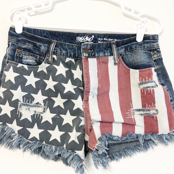 Mossimo Supply Co. Pants - Mossimo Flag Stars Stripe High Rise Short Sz 10/30
